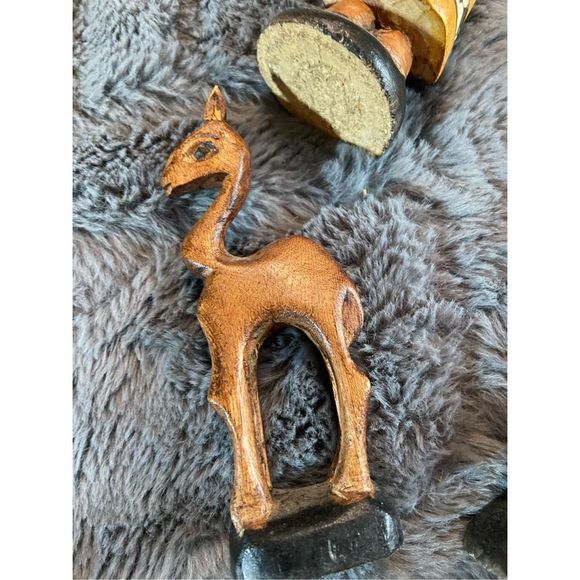 Vintage HAND-PAINTED & HAND-CARVED Nativity Set - Picture 7 of 10